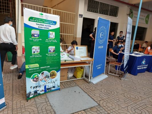 z2278452173372 827ec1ae6882c68ff2bee02ce0f58ab8