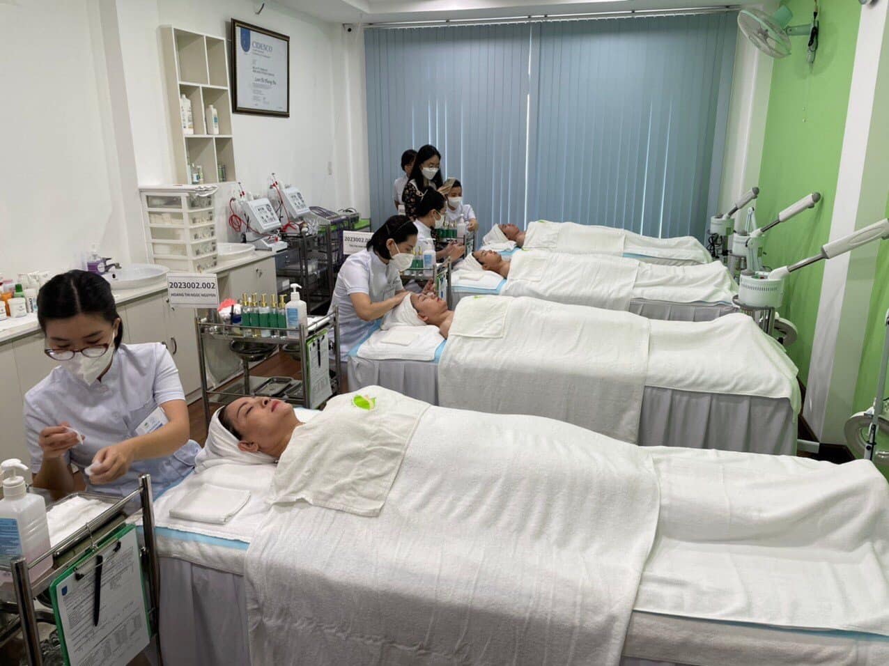 dao tao spa quoc te cidesco nang tam chuyen mon khang dinh dang cap 3 min