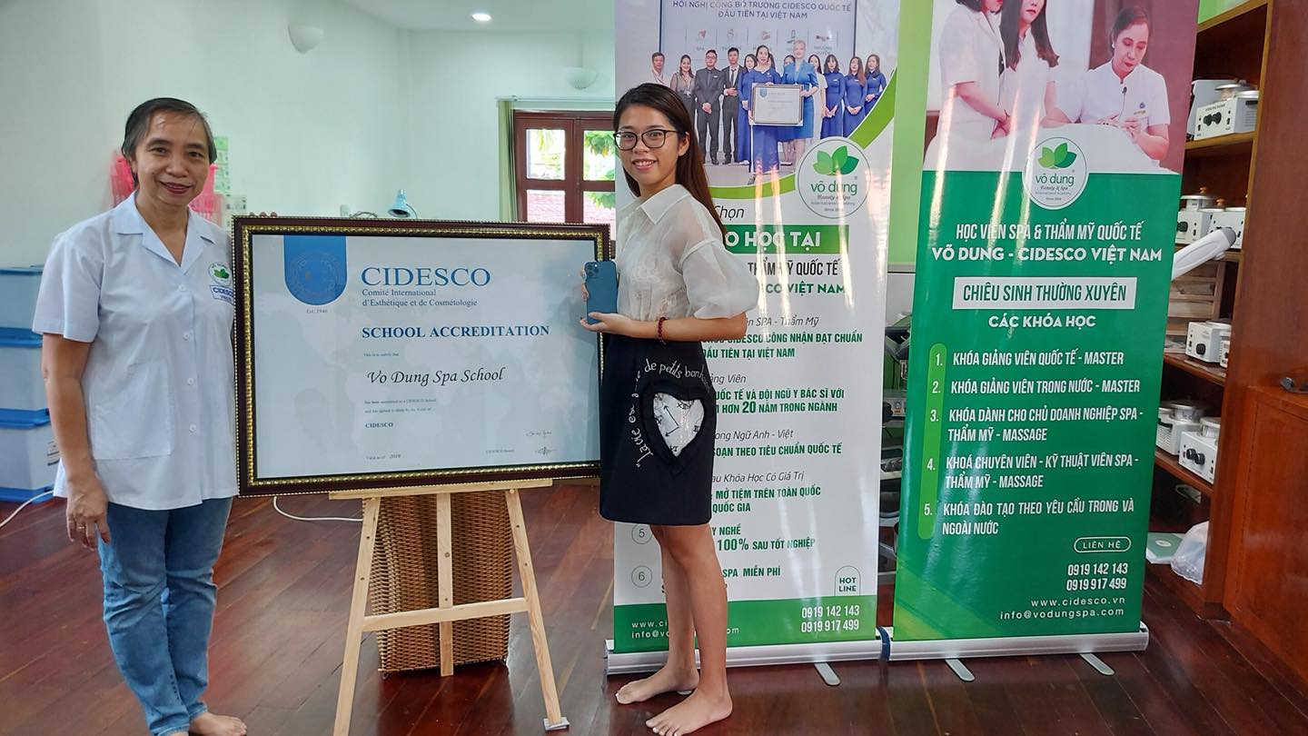 hoc cidesco online nang cap tay nghe chuan quoc te tu xa 1 min