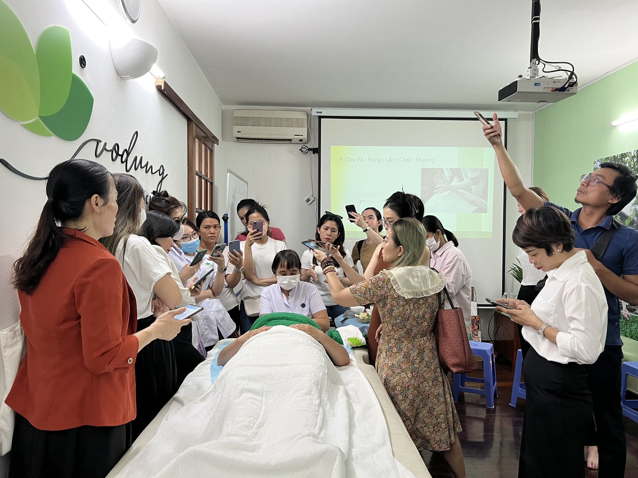 cac mo hinh kinh doanh spa phu hop danh cho nguoi moi bat dau 2 min