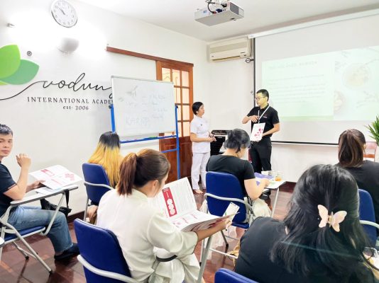 Khóa học quản lý spa từ cơ bản đến chuyên sâu BEAUTY & SPA MANAGEMENT