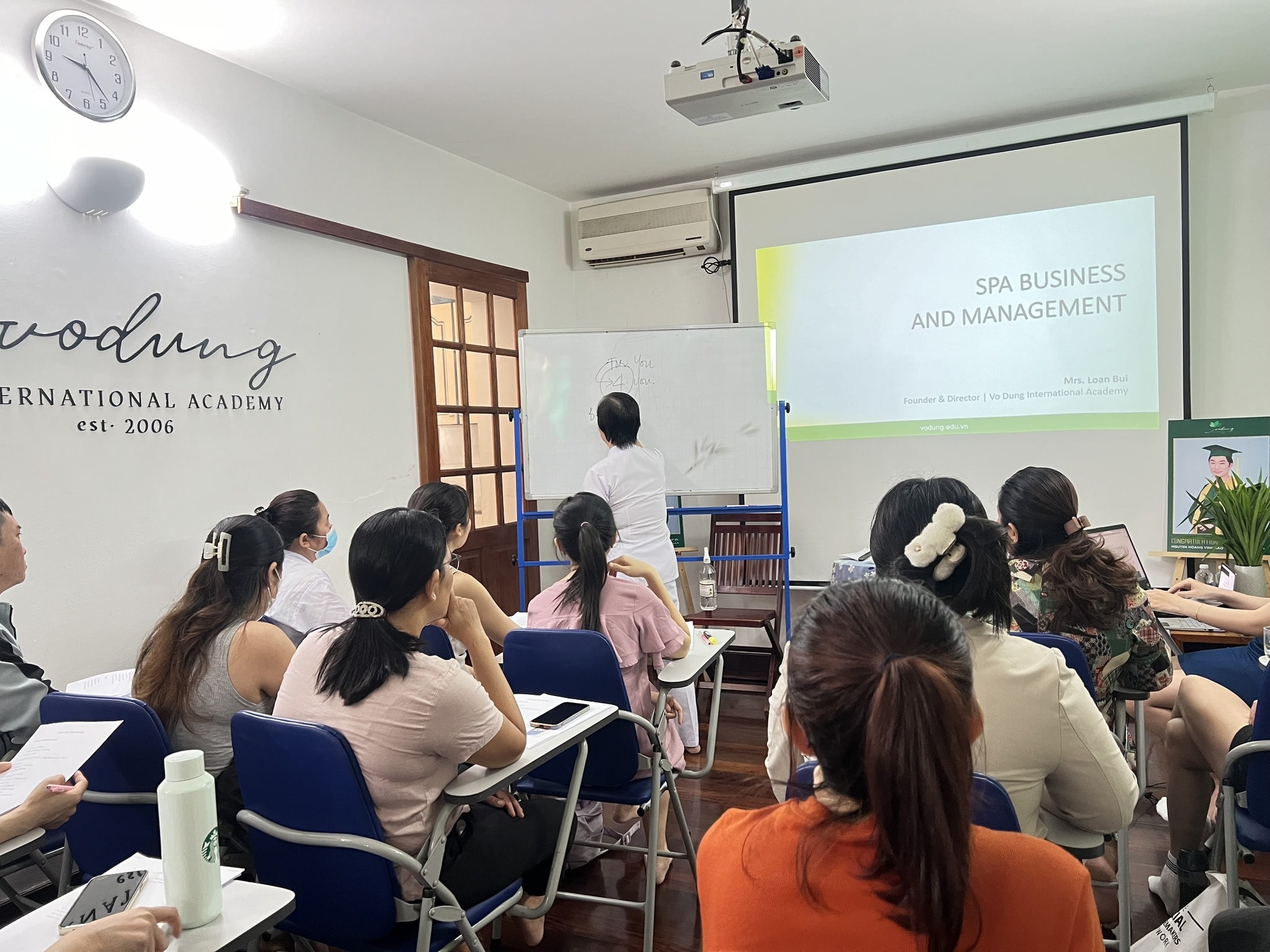 kinh doanh spa lam dep huong dan chi tiet tu a den z 2 min