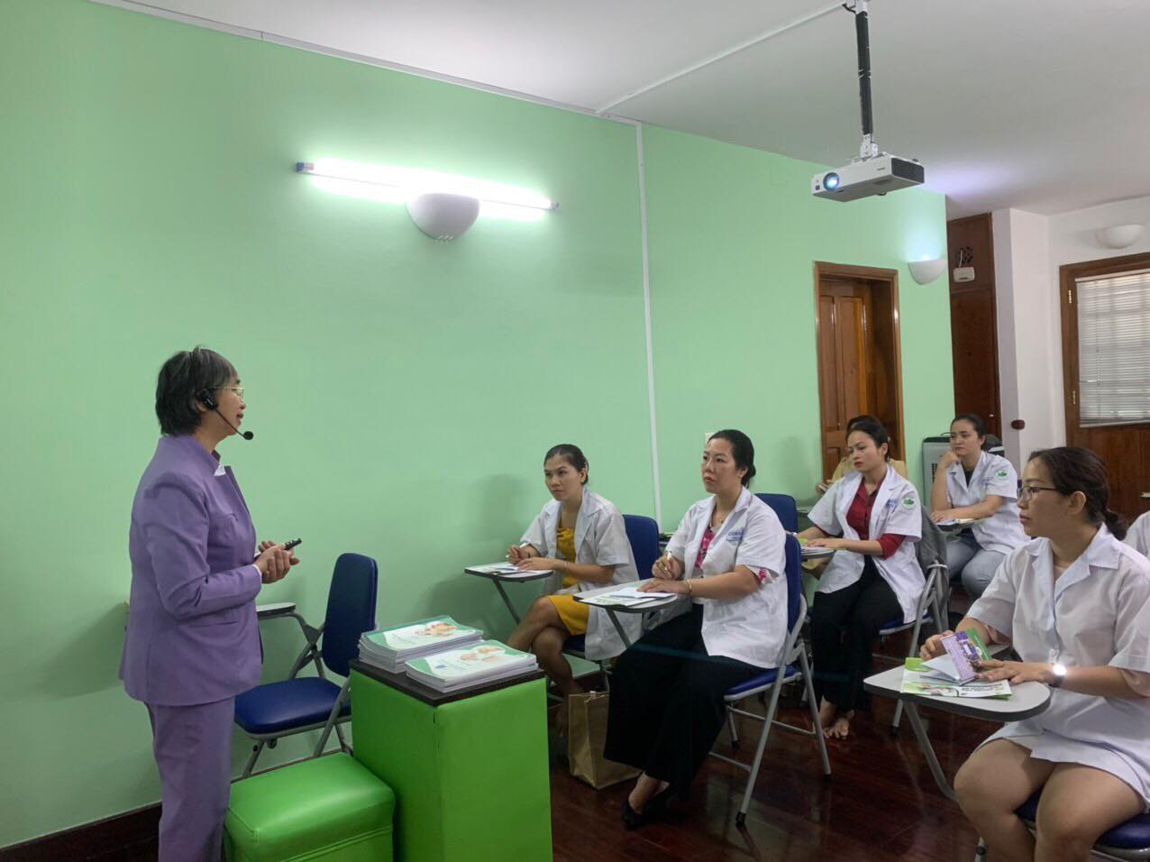 kinh doanh spa tri lieu co hoi kinh doanh day tiem nang 1 min