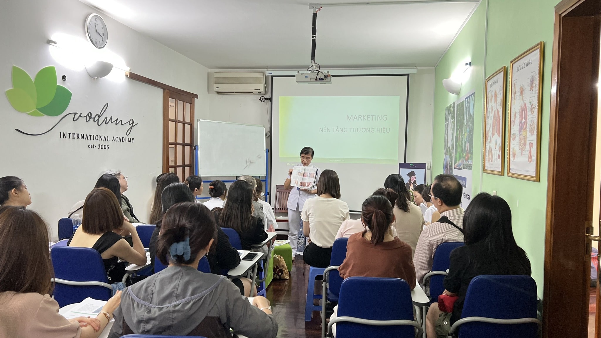 kinh nghiem kinh doanh spa toi uu de tang truong ben vung 3 min