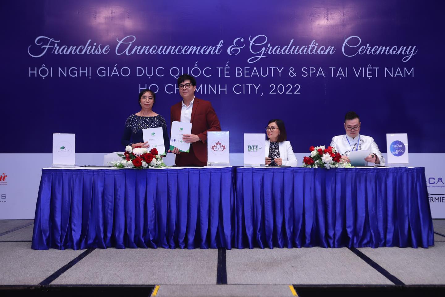 tim hieu ve gia nhuong quyen kinh doanh spa 3 min