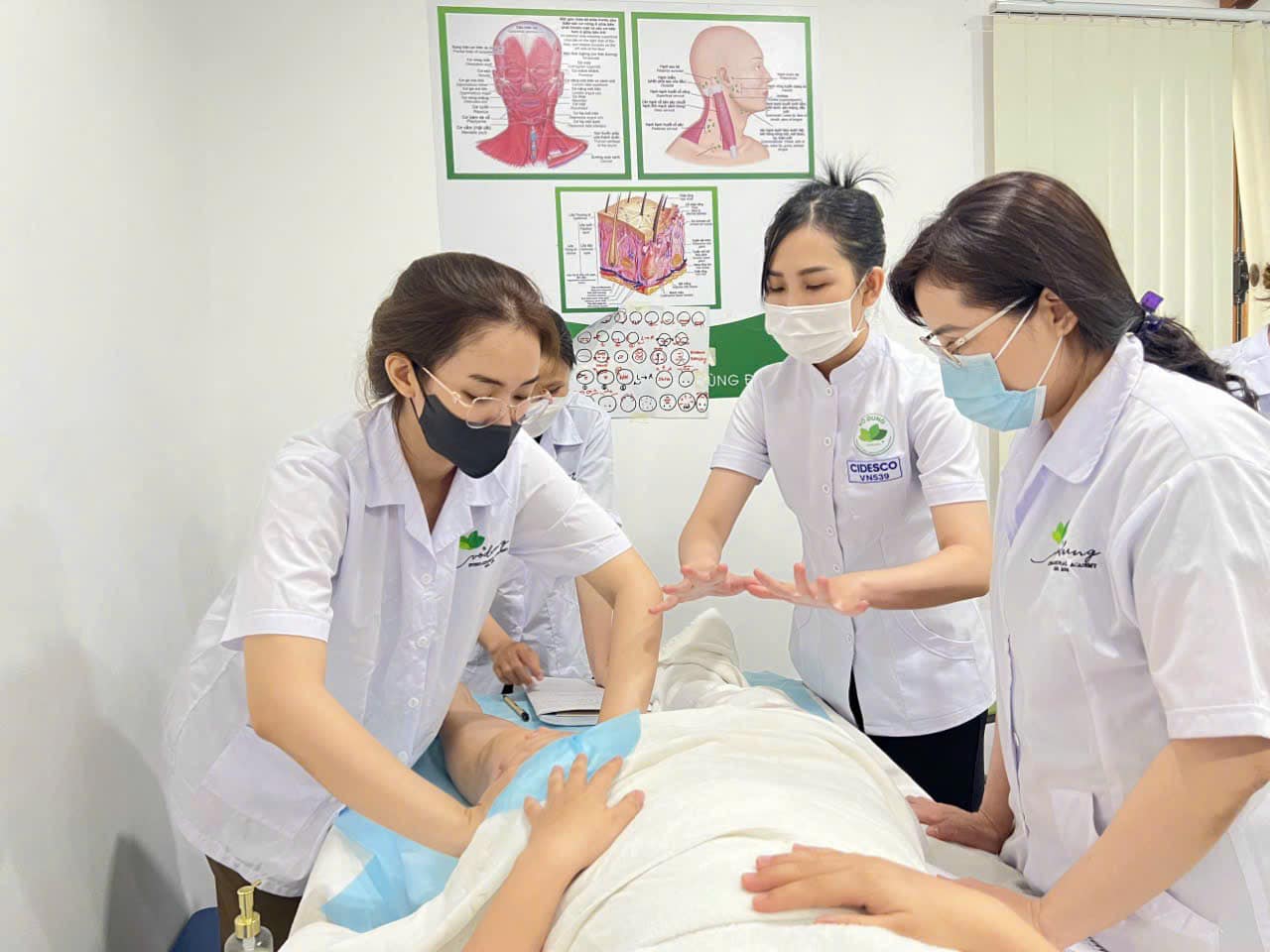 tu a den z ve kinh doanh spa duong sinh bi quyet thanh cong cho nguoi moi bat dau 2 min