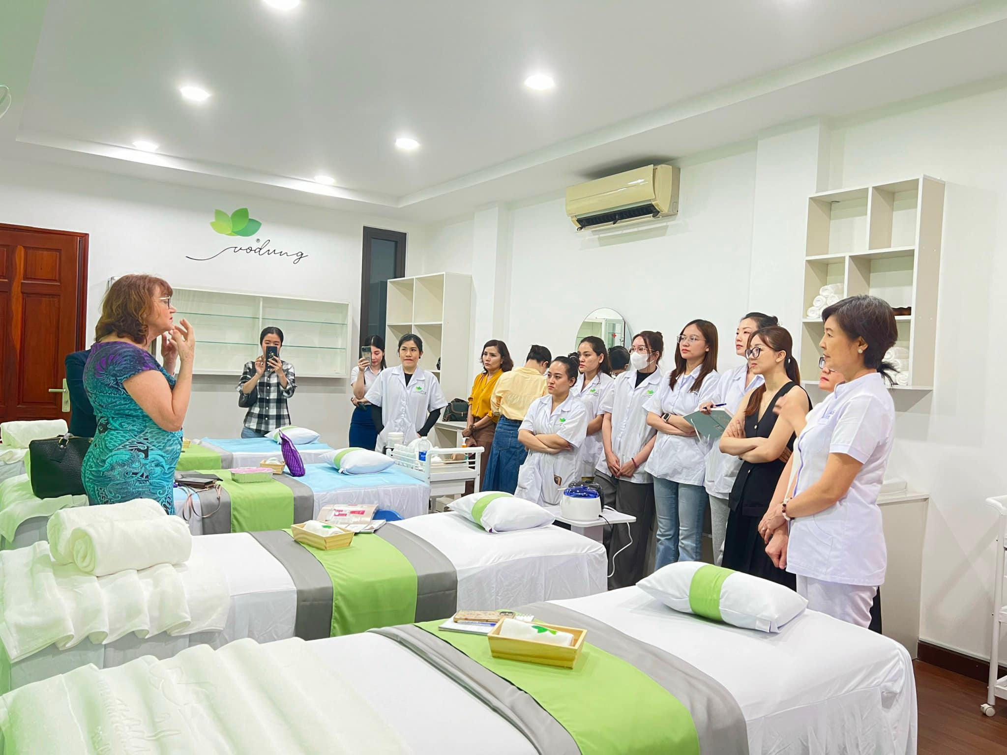 tu a den z ve kinh doanh spa duong sinh bi quyet thanh cong cho nguoi moi bat dau 3 min