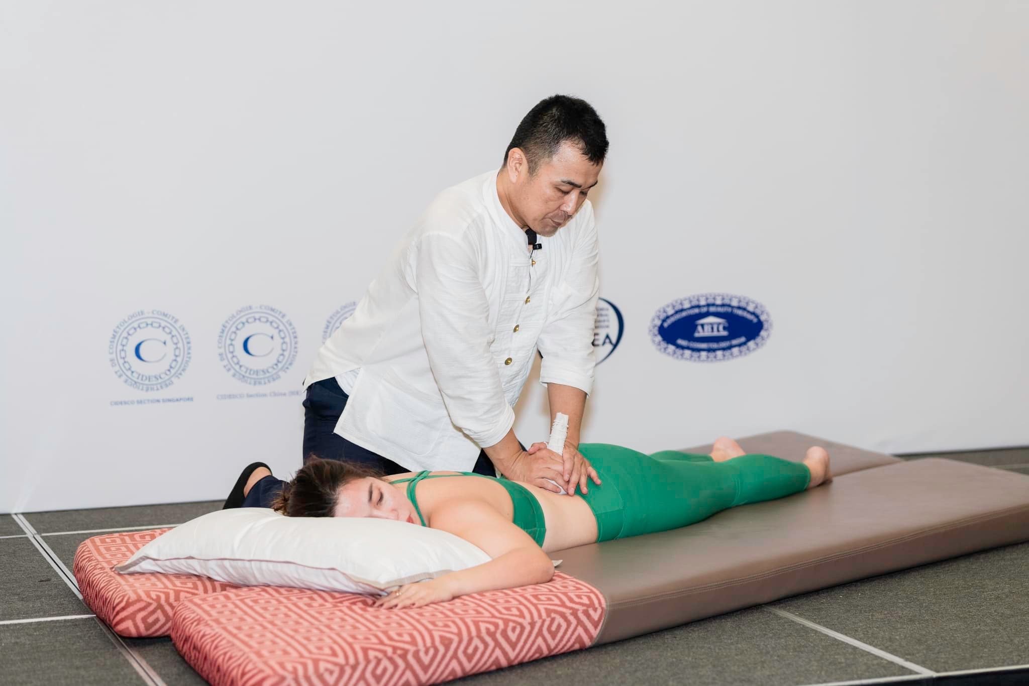 Learn Oriental Medicine to discover effective natural beauty methods in the spa industry 1 min