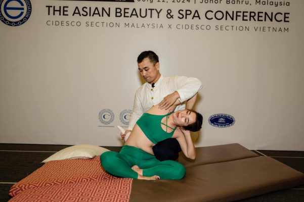 Khoá học Yoga trị liệu - Trở thành huấn luyện viên quốc tế chuyên nghiệp