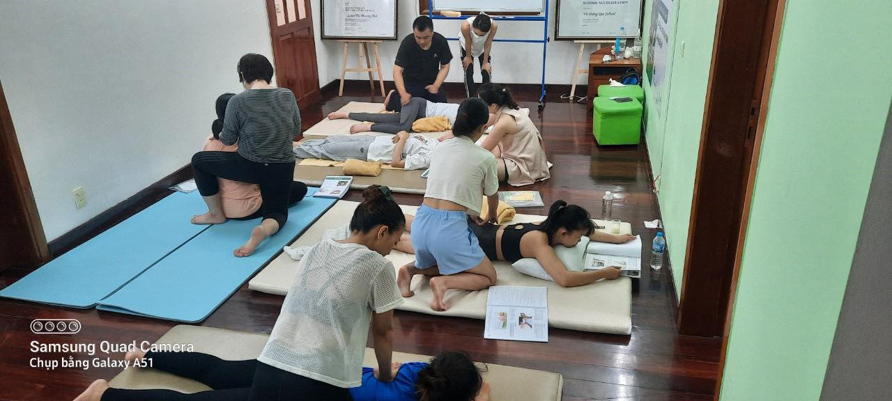 Professional acupuncture therapy course from basic to advanced 1 min