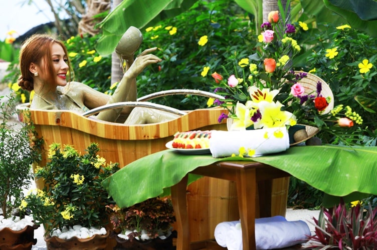 Learn the hottest spa treatments today 4 min