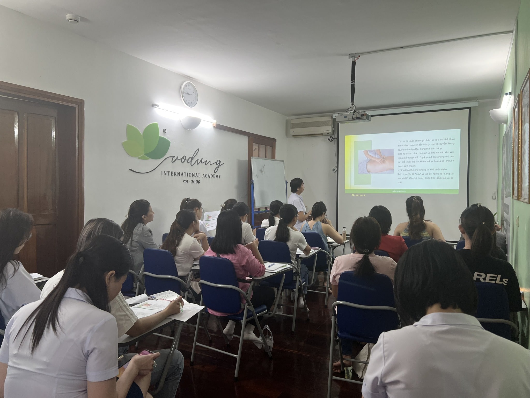 Bioelectric therapy at spa, the secret to relaxation and total health recovery 3 min